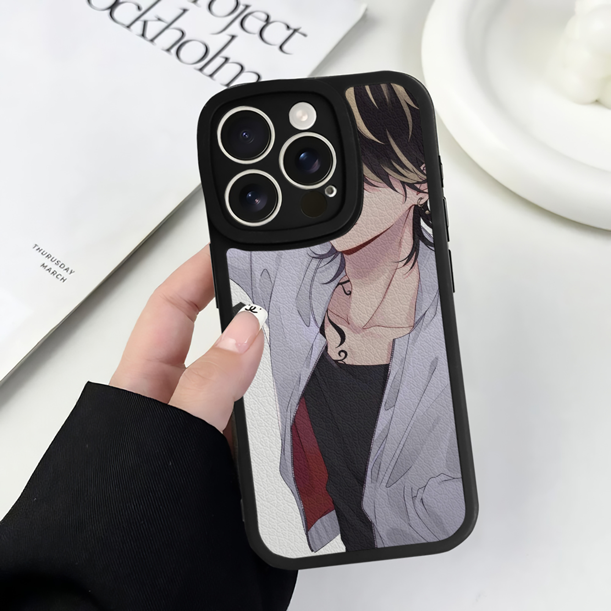 （画像用） 東京リベンジャーズ Tokyo Revengers 【iPhone 16シリーズ対応】シリコンスマホケース（レザー調） 材質：シリコン